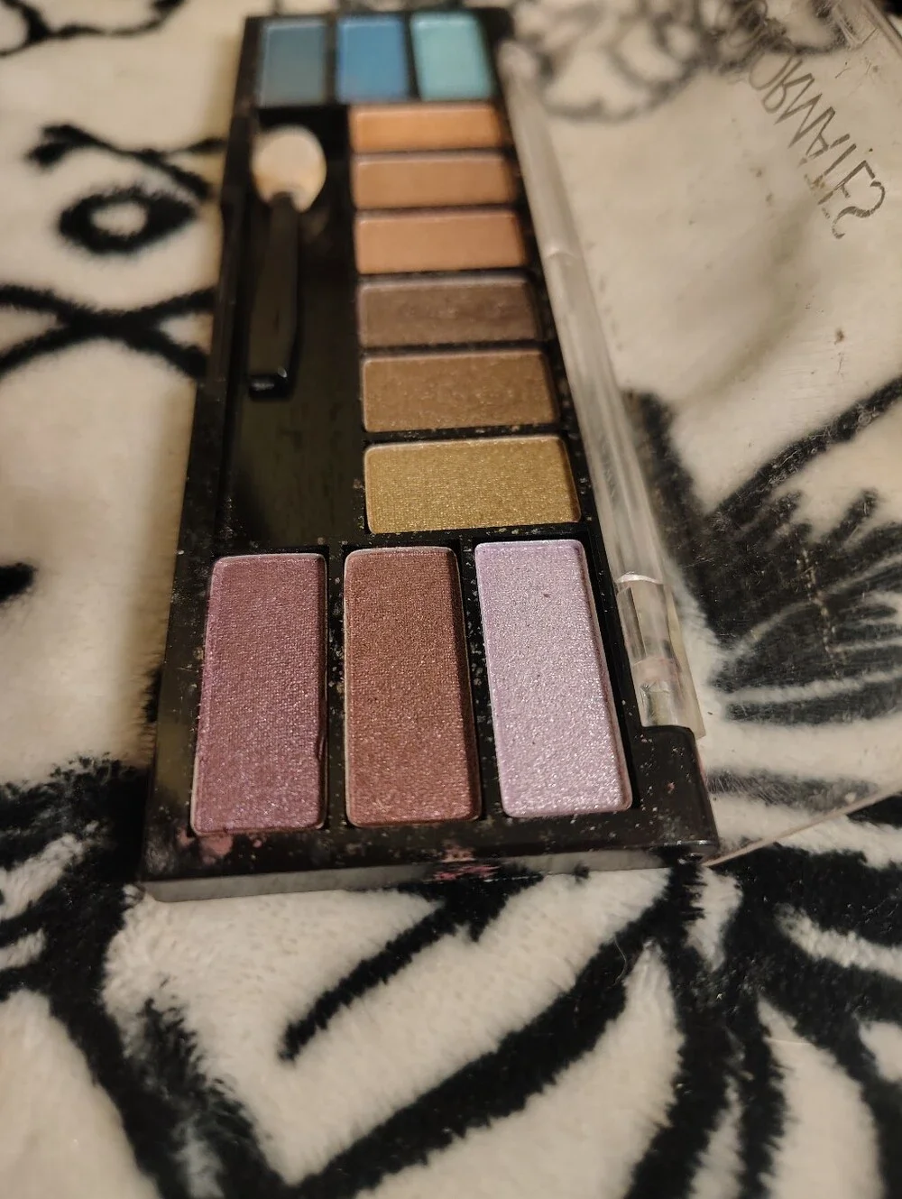 Eyeshadow Palette Bundle NRW W7 10 Out Of 10 And NEW ColorMates 12 Shades